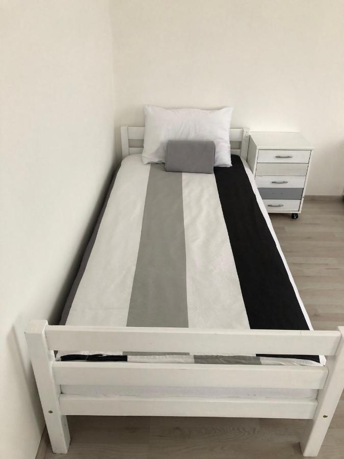 Mija Apartman S Vinnym Sklipkem, Zahradou A Grilem Kájov Eksteriør billede
