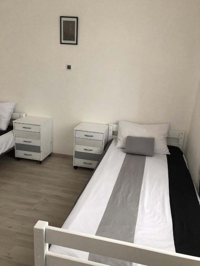 Mija Apartman S Vinnym Sklipkem, Zahradou A Grilem Kájov Eksteriør billede