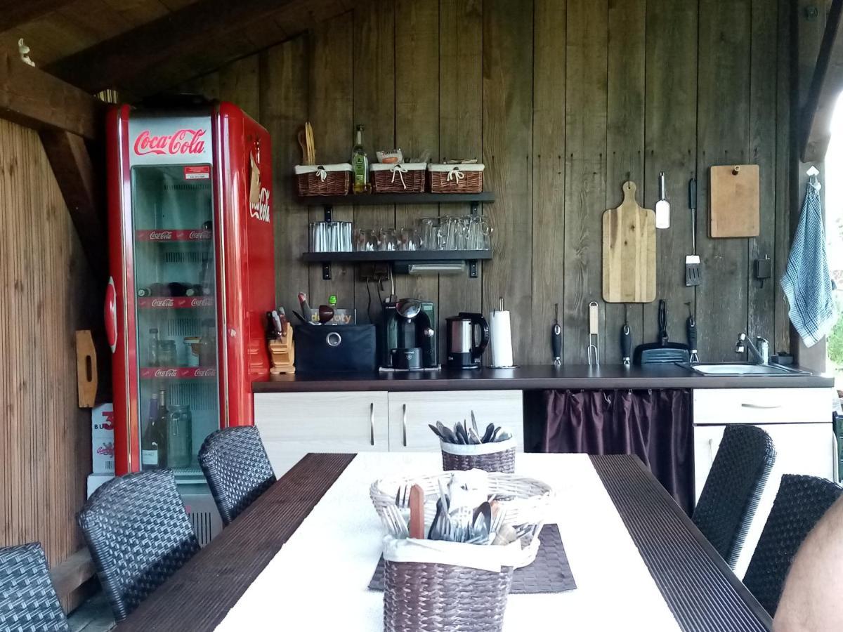Mija Apartman S Vinnym Sklipkem, Zahradou A Grilem Kájov Eksteriør billede