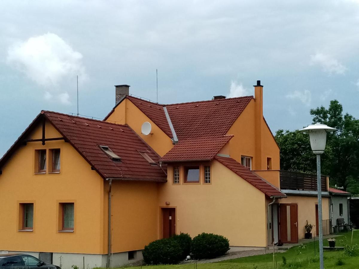 Mija Apartman S Vinnym Sklipkem, Zahradou A Grilem Kájov Eksteriør billede